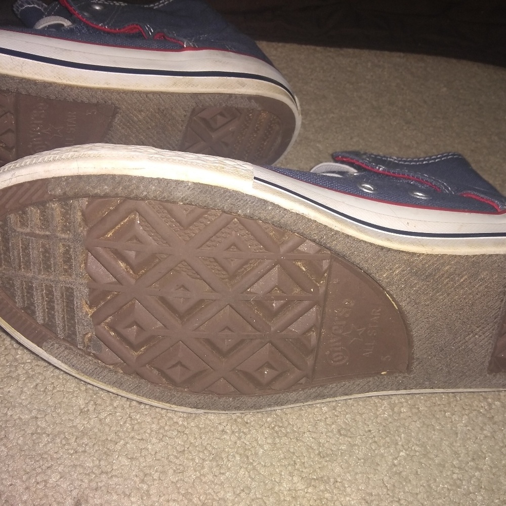 Convers boy size 5 - Picture 2 of 4